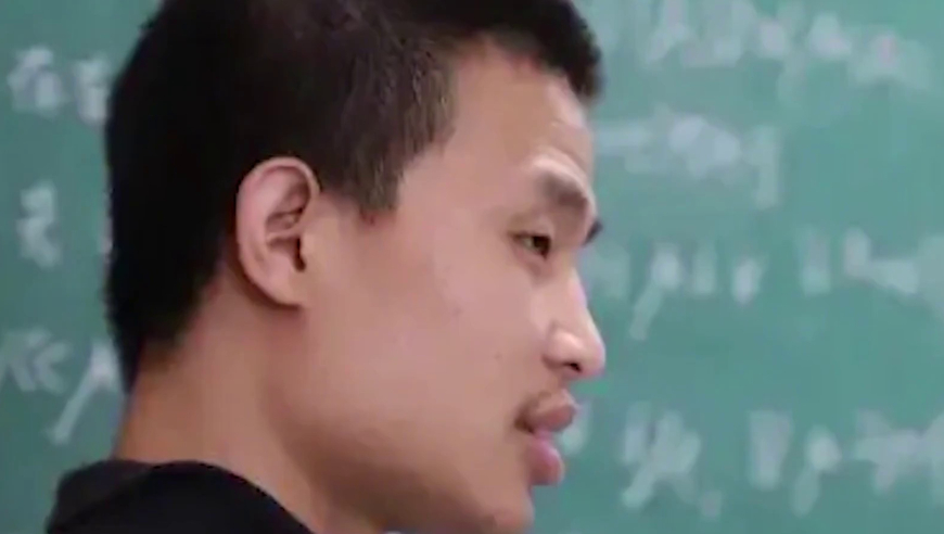 澳门资料正版大全2025,网友晒A妹照片：瘦到认不出,展开计划实施_iPadV13.18